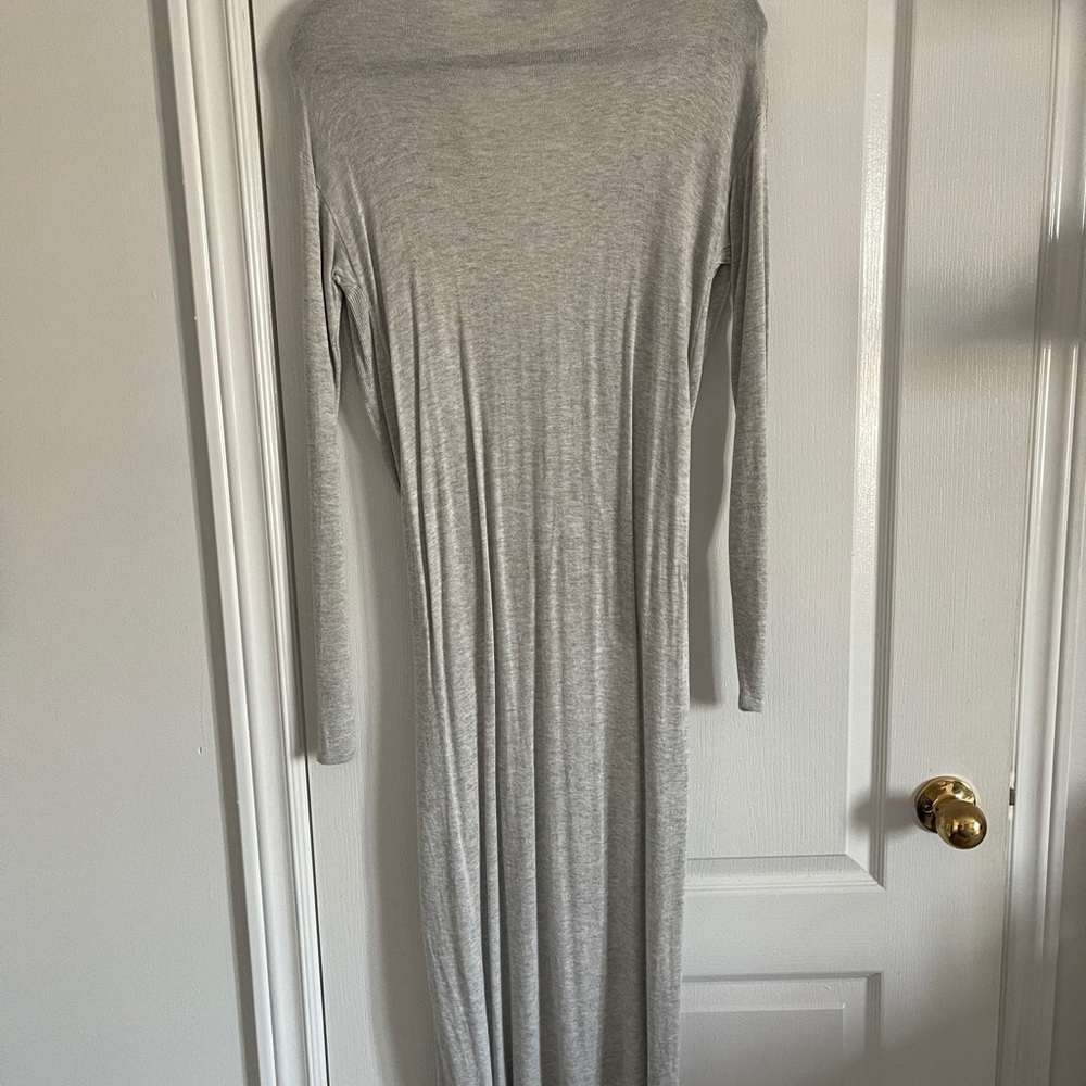 Cyrus hi-low front twist top